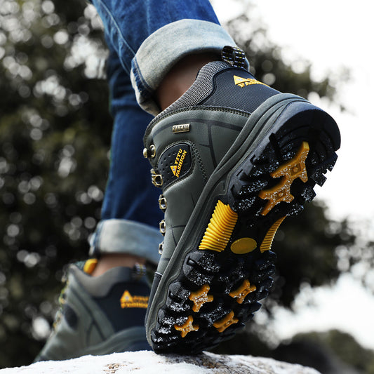 High-top plus velvet outdoor hiking shoes